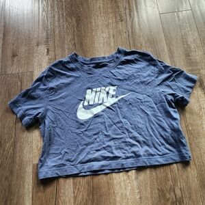Nike Navy Blue Cropped Tee with White Logo Size Small